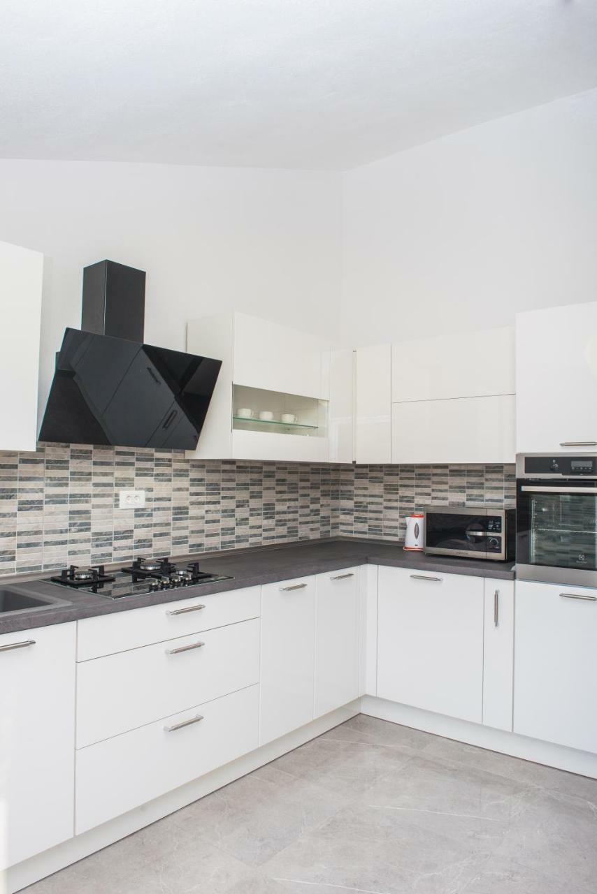 Apartman Franko Grebastica Exterior photo