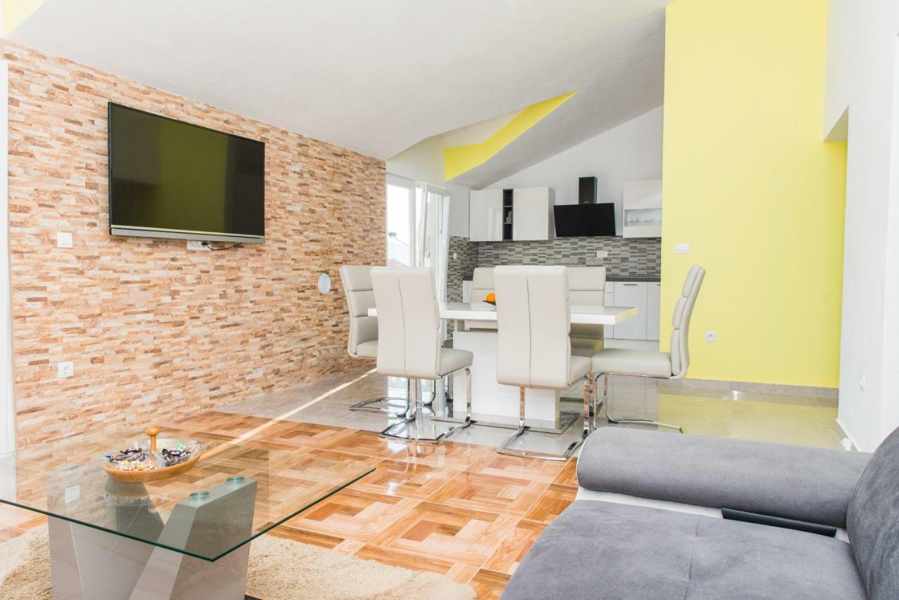 Apartman Franko Grebastica Exterior photo